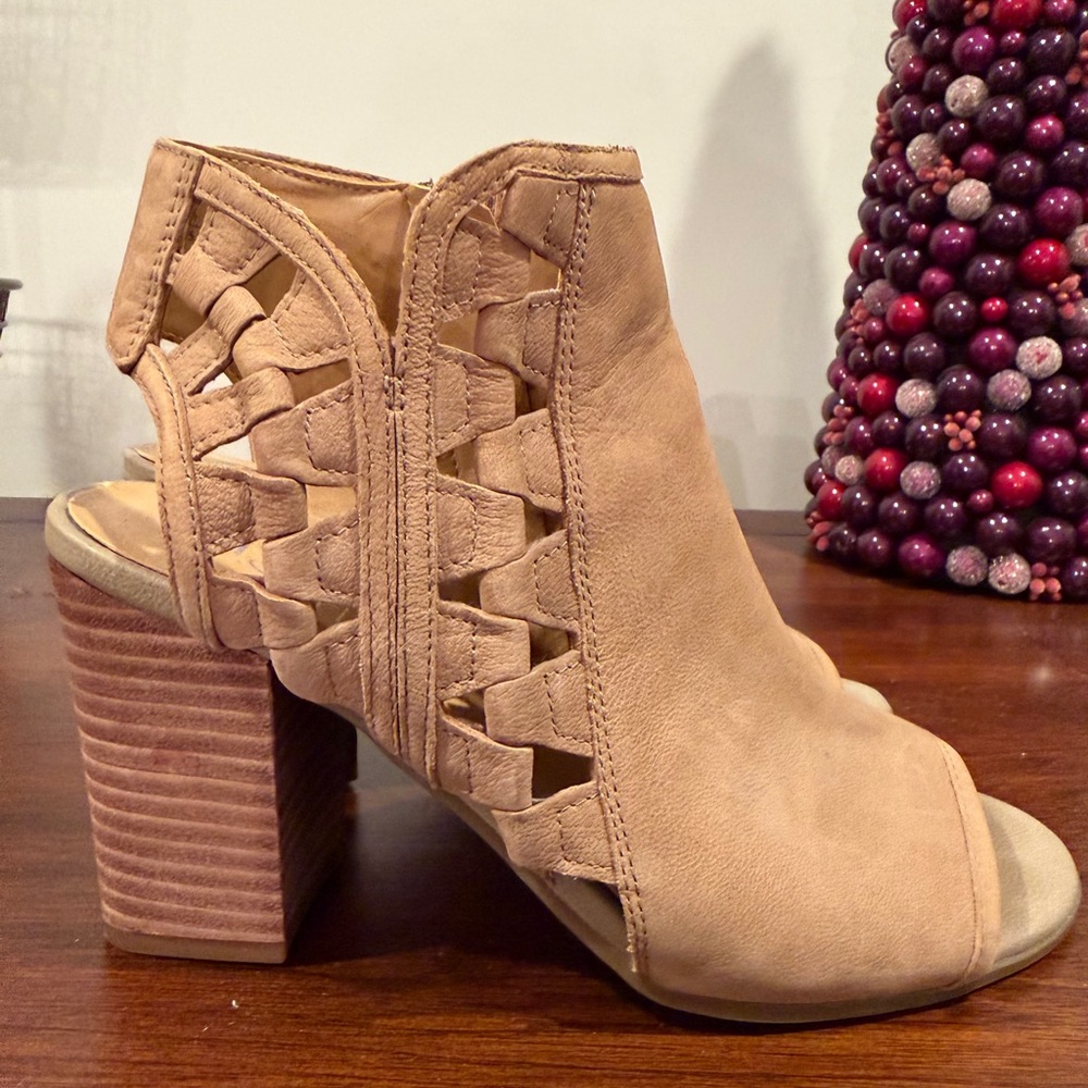 Franco Sarto Tan Block Heeled Peep Toe Sandals